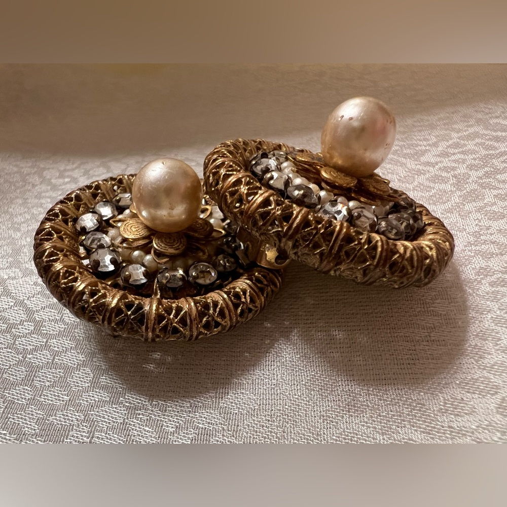 Signed Eugene Vintage Clip Earrings Euc - image 6